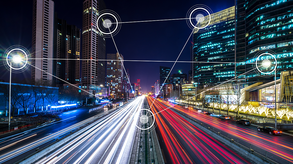 Wireless broadband connectivity through smart street lighting