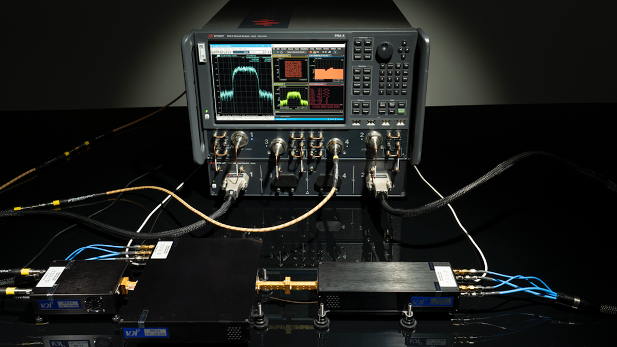 Keysight and NTT break 6G speed record