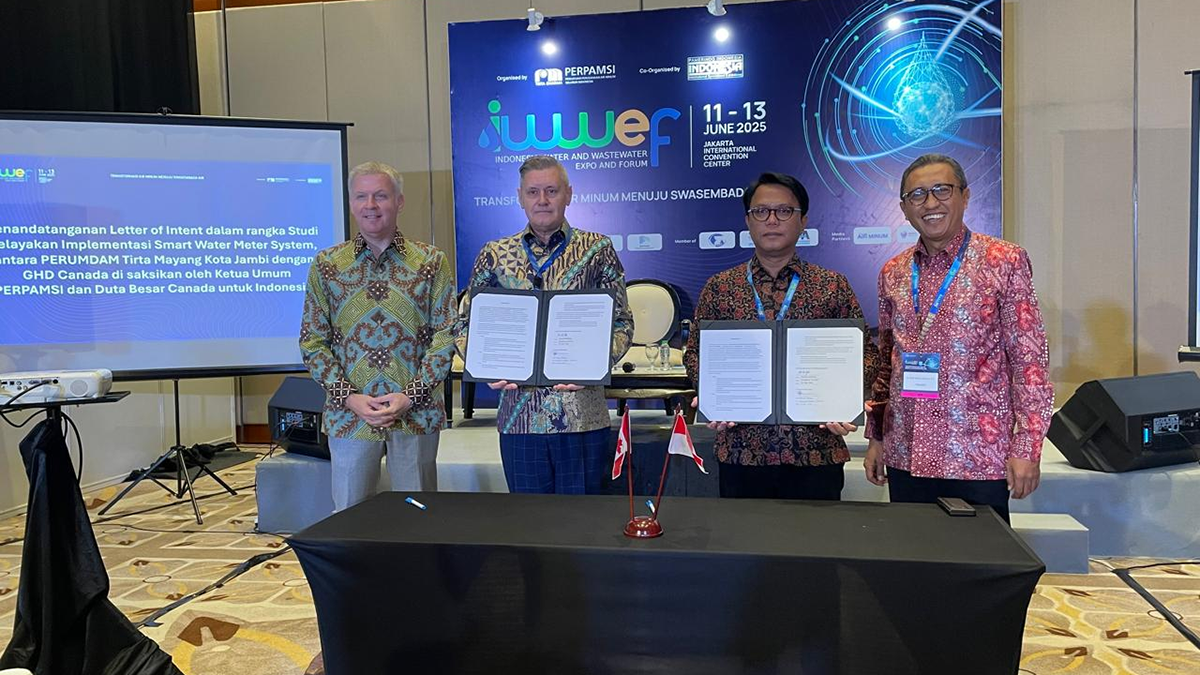 Perumdam Tirta Mayang Kota Jambi and GHD recently signed a Letter of Intent (LOI) for a joint Canadian-Indonesian pilot project