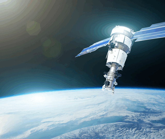 Globalstar announced the successful installation of Clifton-8, the first 6-meter tracking antenna dedicated to its upcoming C-3 mobile satellite system