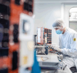 Sateliot has taken another step by entrusting the manufacture of its next five satellites to the Spanish firm Alén Space