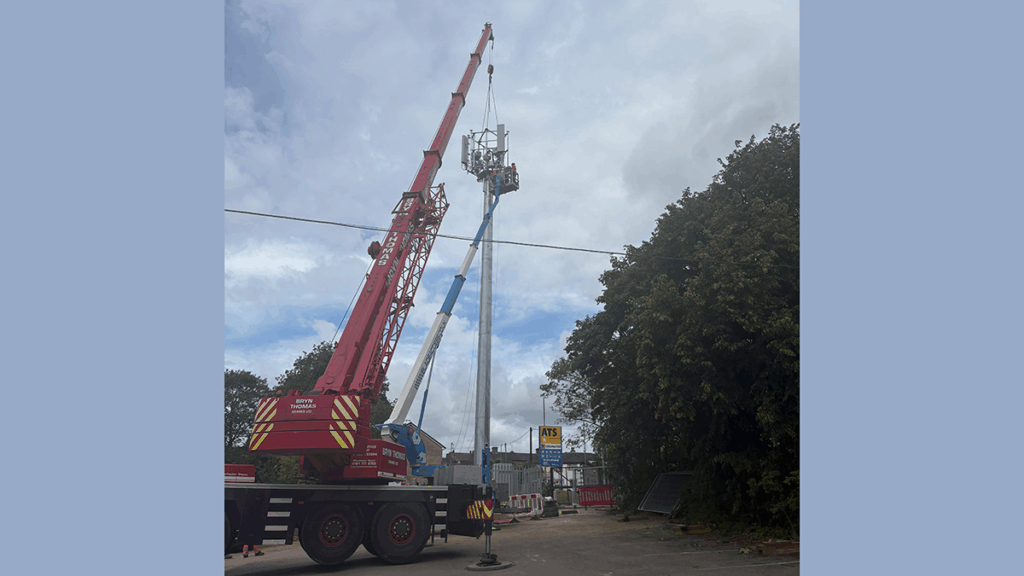 CU Phosco, together with its long-standing partner Mitie, has supported the successful installation of a 22.5 metre 4G/5G monopole