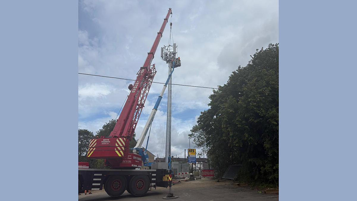 CU Phosco, together with its long-standing partner Mitie, has supported the successful installation of a 22.5 metre 4G/5G monopole