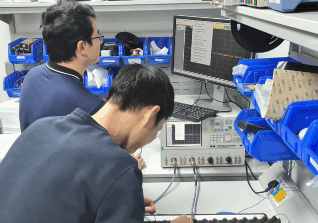 Novocomms, the UK-based antenna specialist, has succesfully developed a 5G mmWave Fixed Wireless Acces (FWA) solution