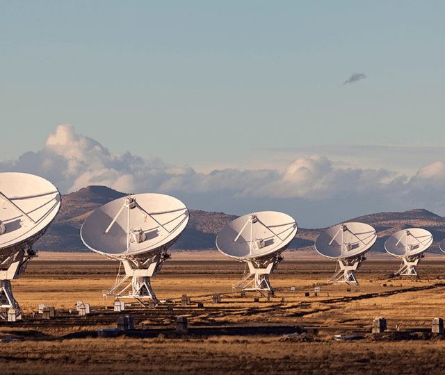 Eleanor Hecks, Managing Editor of Designerly Magazine weighs up satellite IoT versus cellular: pros, cons, and use cases