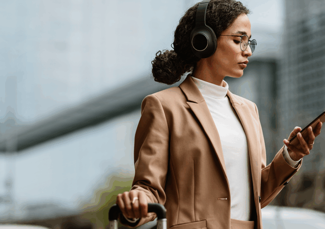 BLINK eSIM introduces a completely new approach: one single eSIM profile that works worldwide, with a flat daily price