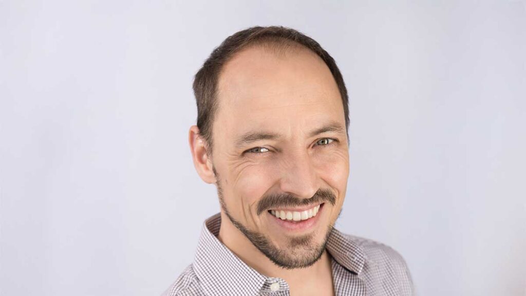 Eve’s shift from Bluetooth to Thread and Matter aims to overcome the long-standing Apple–Android smart-home divide, delivering faster, interoperable, Cloud-free control for every household.