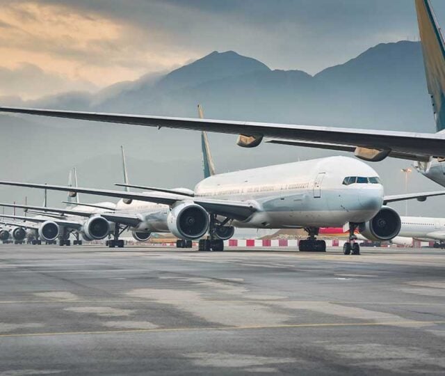 Early warning alerts to protect flight operations before delays